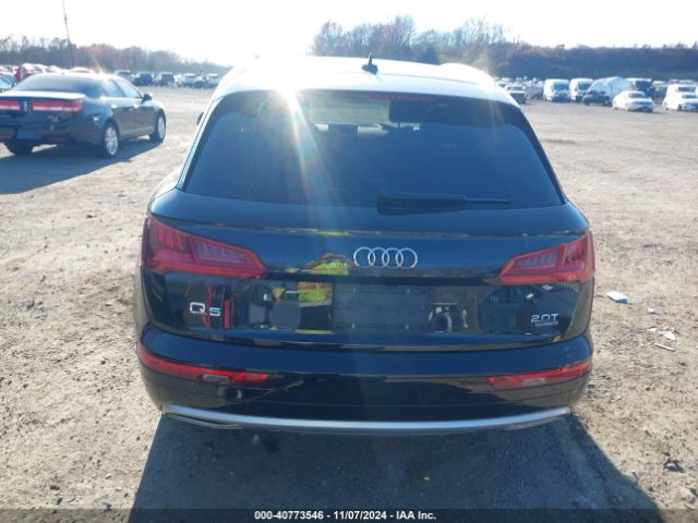 WA1CNAFY1J2055395 Audi Q5 2.0t Premium/2.0t Tech Premium