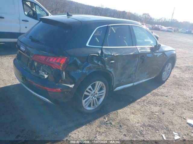 WA1CNAFY1J2055395 Audi Q5 2.0t Premium/2.0t Tech Premium