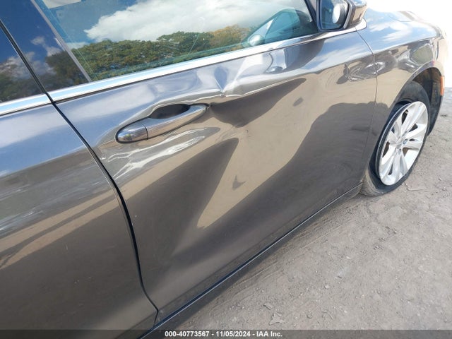 Chrysler 200 Touring 2016 1C3CCCFB9GN182409 Image 18