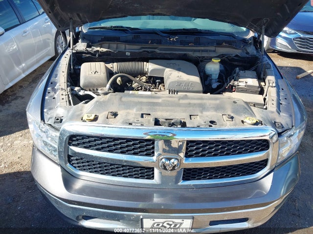 1C6RR6GG2HS695138 RAM 1500 Slt  4x2 6'4 Box