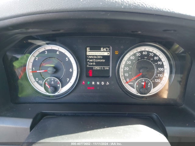 1C6RR6GG2HS695138 RAM 1500 Slt  4x2 6'4 Box