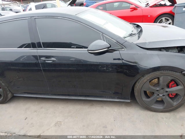 3VW547AU5HM053075 Volkswagen Golf GTI