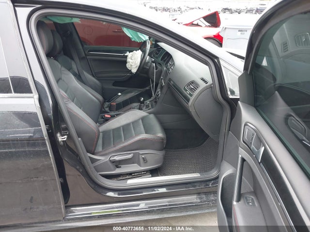 3VW547AU5HM053075 Volkswagen Golf GTI
