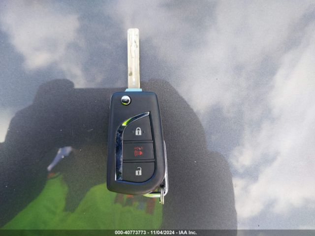 JTNKHMBX1K1033679 Toyota C-HR LE