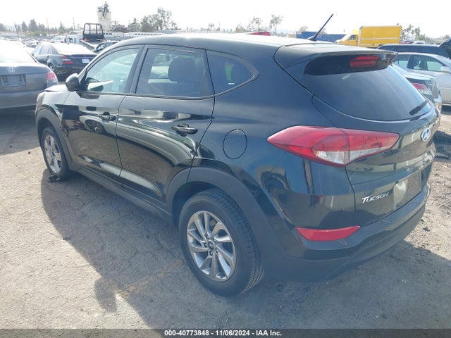 Hyundai TUCSON SE 2018 KM8J23A48JU754285 Image 3