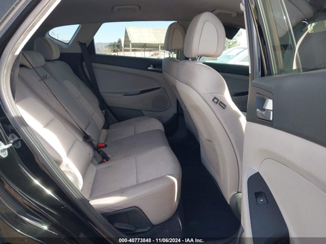 Hyundai TUCSON SE 2018 KM8J23A48JU754285 Image 8