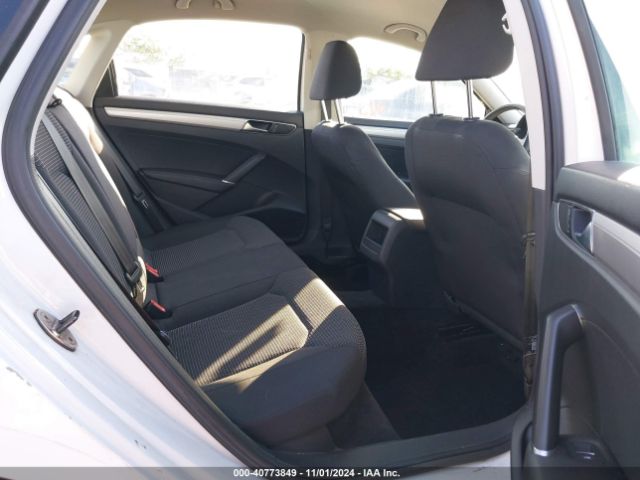 1VWAT7A37GC039901 Volkswagen Passat 1.8t S