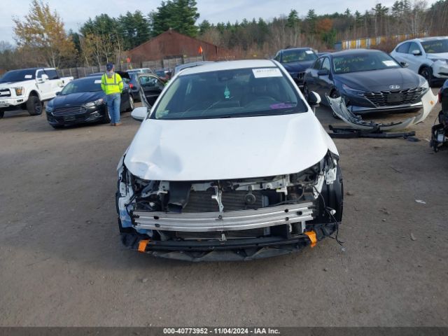 JTDEPRAE6LJ040274 Toyota COROLLA LE