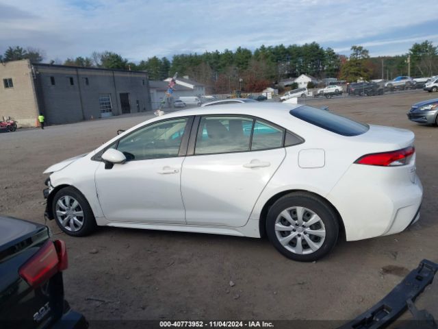 JTDEPRAE6LJ040274 Toyota COROLLA LE
