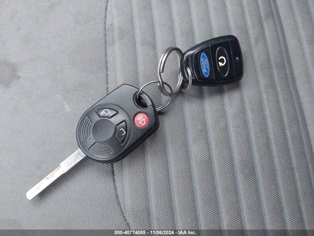 Ford ESCAPE SE 2018 1FMCU9GD1JUD46692 Image 11