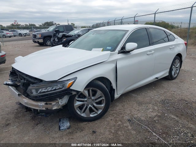 Honda ACCORD LX 2018 1HGCV1F15JA256135 Image 2