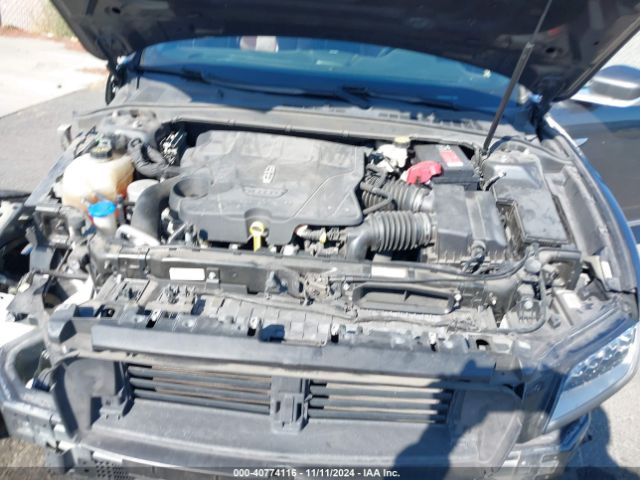 1LN6L9NC8H5623966 Lincoln Continental Reserve