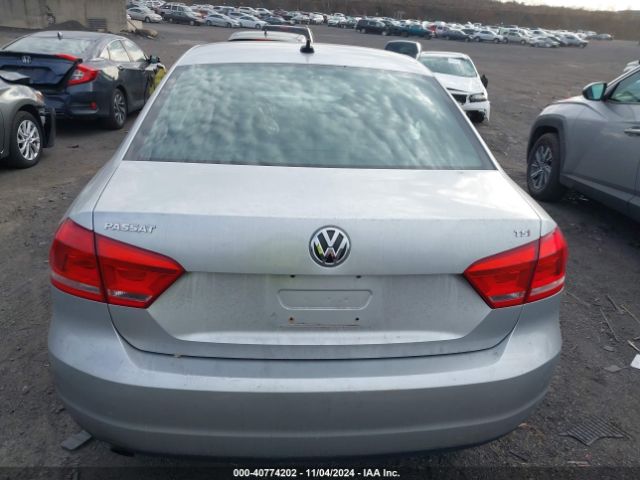 1VWAT7A32FC044227 Volkswagen Passat 1.8t Wolfsburg Edition