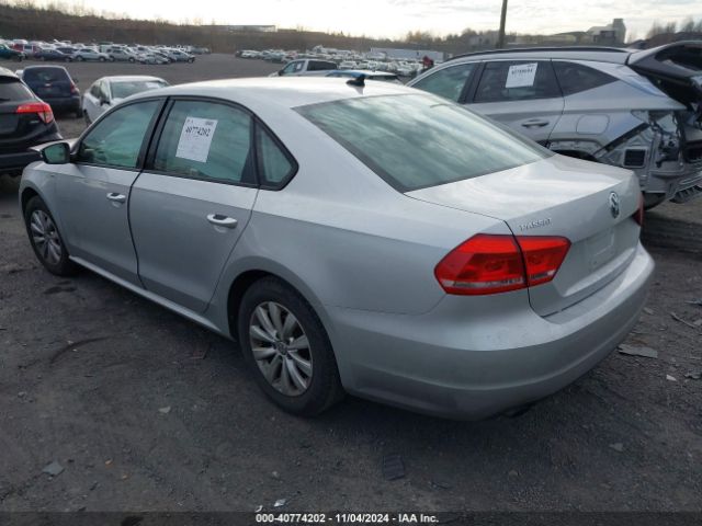 1VWAT7A32FC044227 Volkswagen Passat 1.8t Wolfsburg Edition
