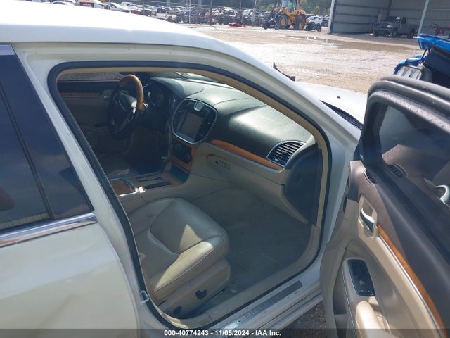 Продажа на аукционе авто 2013 Chrysler 300c, vin: 2C3CCAET7DH520800, номер лота: 40774243