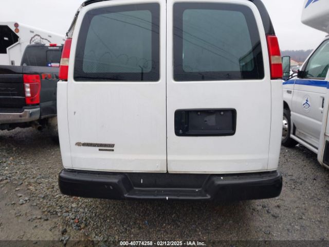 1GCWGFCF0F1181418 Chevrolet Express 2500 Work Van