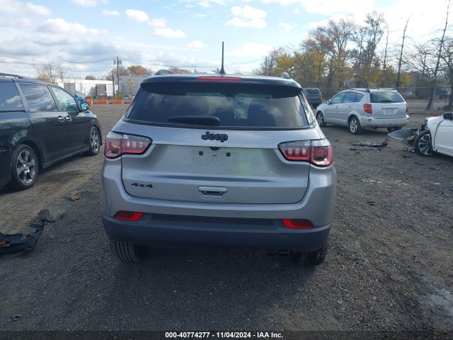 3C4NJDBB0JT298613 Jeep Compass Altitude 4x4