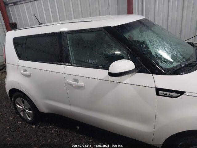 KIA Soul 2016 KNDJN2A21G7400717 Image 13