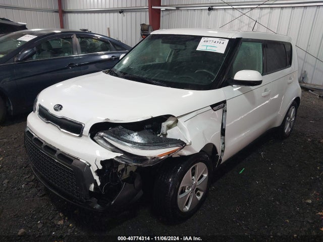 KIA Soul 2016 KNDJN2A21G7400717 Image 2