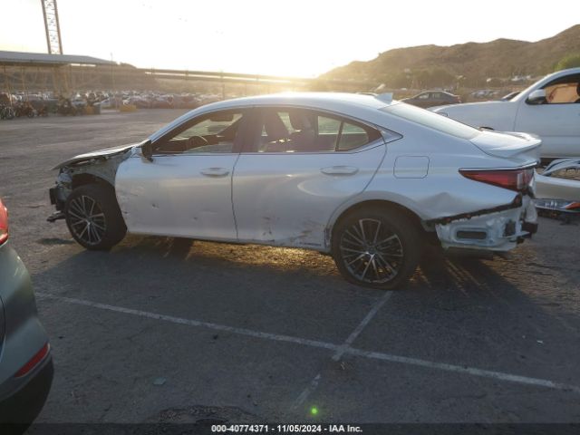 58ADA1C13NU021177 Lexus ES 300H