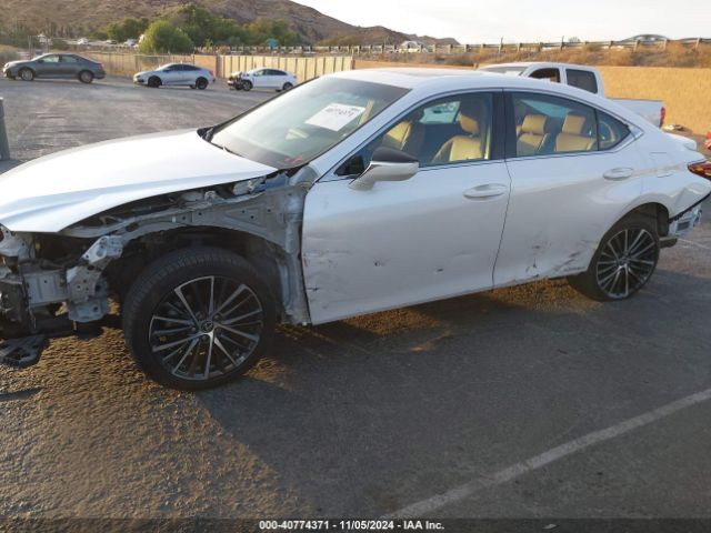 58ADA1C13NU021177 Lexus ES 300H