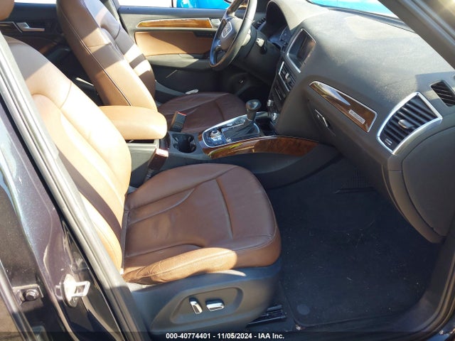 WA1LFAFP4FA103537 Audi Q5 2.0t Premium