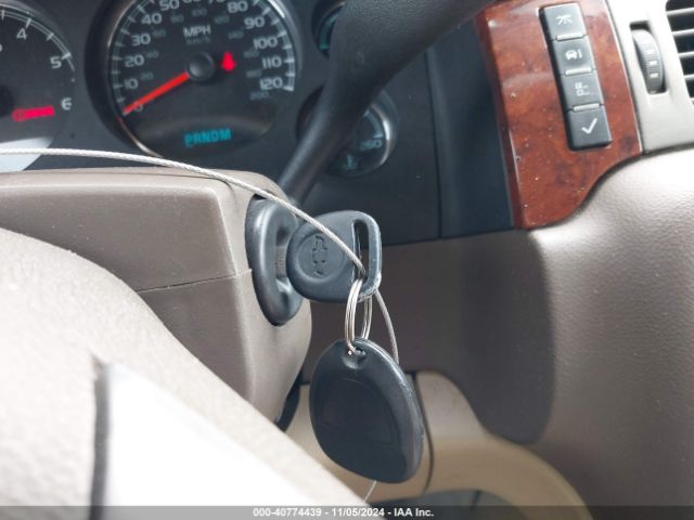 1GNSCJE02ER153763 Chevrolet Suburban 1500 Lt