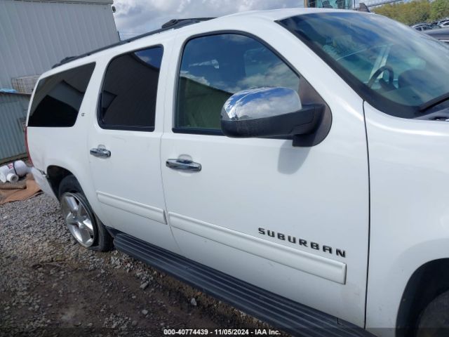 1GNSCJE02ER153763 Chevrolet Suburban 1500 Lt