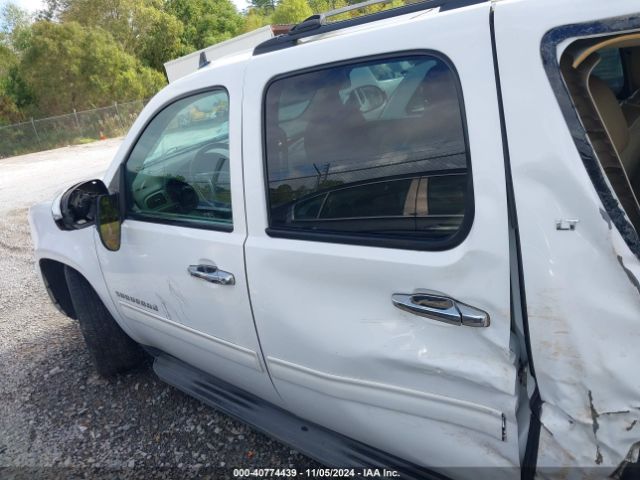 1GNSCJE02ER153763 Chevrolet Suburban 1500 Lt