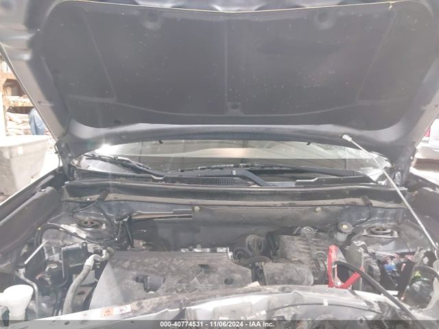 JA4AZ3A32JJ000298 Mitsubishi Outlander Sel