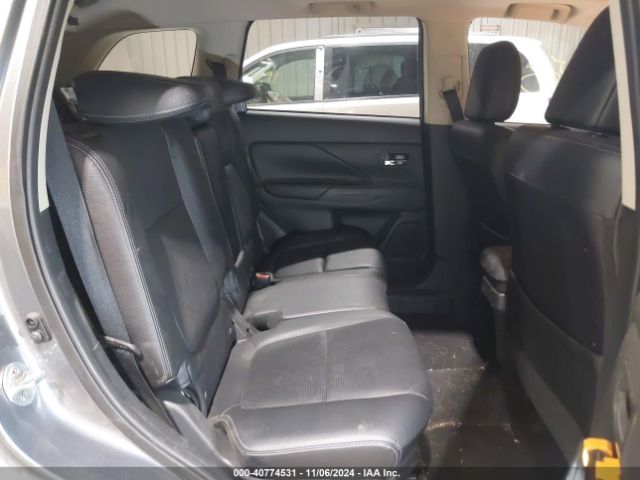 JA4AZ3A32JJ000298 Mitsubishi Outlander Sel
