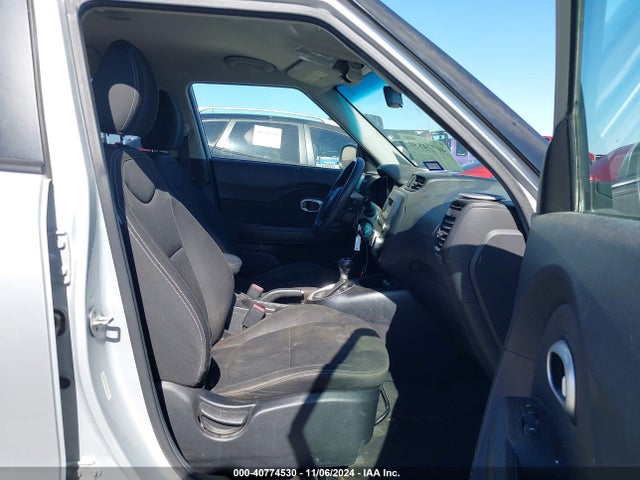 KIA Soul 2014 KNDJN2A25E7719177 Image 5
