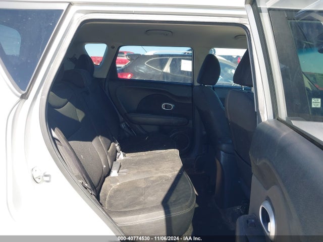 KIA Soul 2014 KNDJN2A25E7719177 Image 8