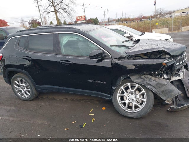 Jeep Compass Latitude Lux 4x4 2022 3C4NJDFB0NT195627 Image 13