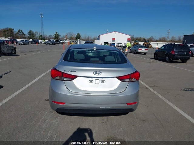 Hyundai ELANTRA SE 2014 5NPDH4AE6EH526025 Image 17