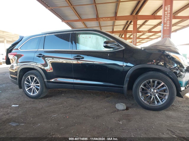Toyota Highlander Xle 2019 5TDJZRFH4KS582213 Image 13