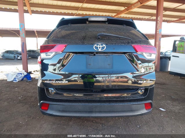 Toyota Highlander Xle 2019 5TDJZRFH4KS582213 Image 16