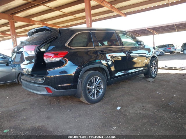 Toyota Highlander Xle 2019 5TDJZRFH4KS582213 Image 4