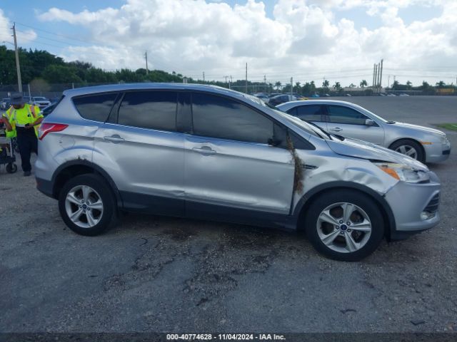 1FMCU0GX2EUC05223 Ford ESCAPE SE