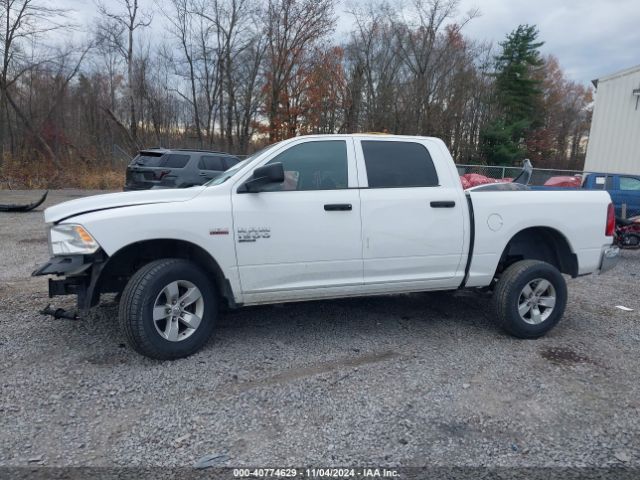 1C6RR7KT1KS619394 RAM 1500 Classic Tradesman  4x4 5'7 Box