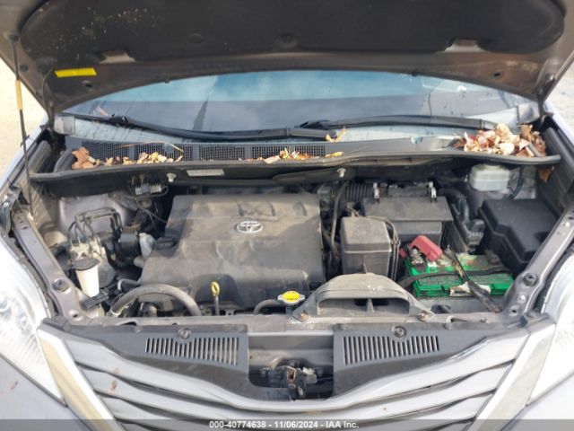 5TDYK3DC8ES481705 Toyota Sienna Xle/limited