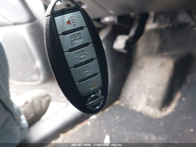 5N1AR2MN2EC697975 Nissan Pathfinder Platinum