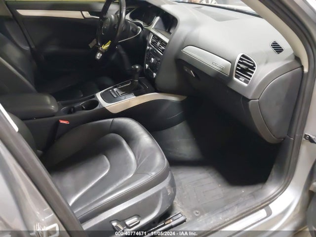 WAUBFAFLXGN008471 Audi A4 2.0t Premium