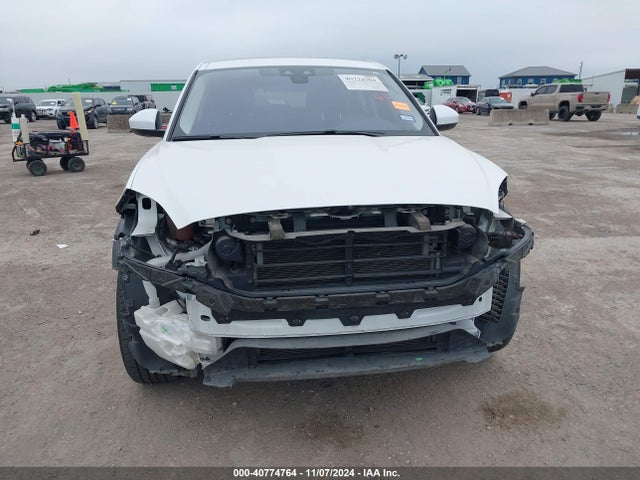 SADFP2FX2J1Z04048 Jaguar E-PACE SE