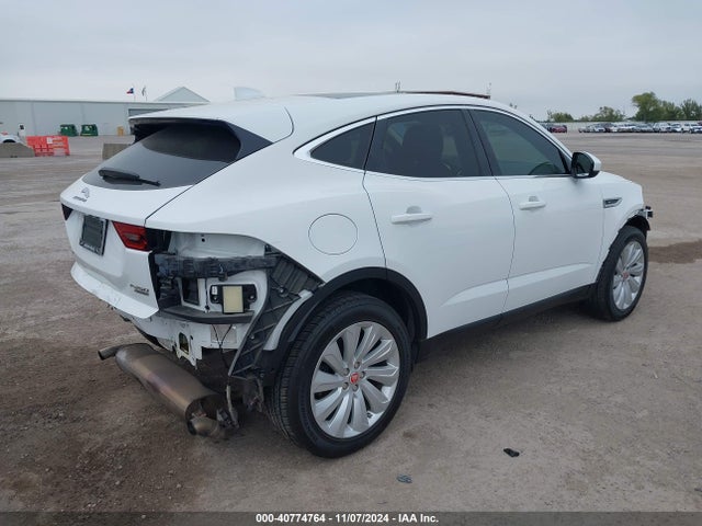 SADFP2FX2J1Z04048 Jaguar E-PACE SE