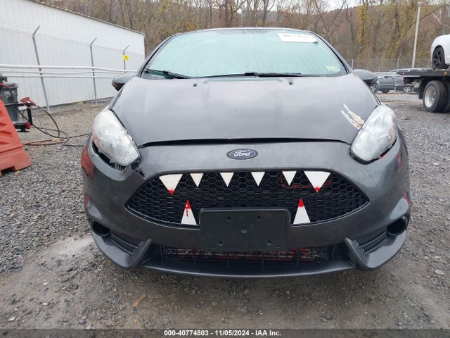 Ford FIESTA ST 2018 3FADP4GX0JM118397 Image 12