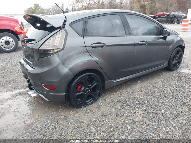 Ford FIESTA ST 2018 3FADP4GX0JM118397 Image 4