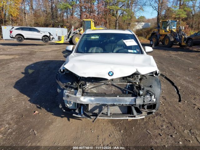 WBXHU7C30J5H42057 BMW X1 Sdrive28i