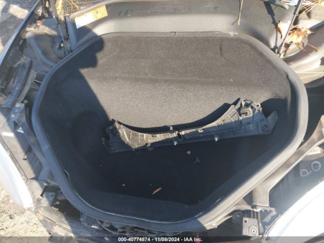 2015 TESLA MODEL S 5YJSA1H24FFP68947 Photo 9
