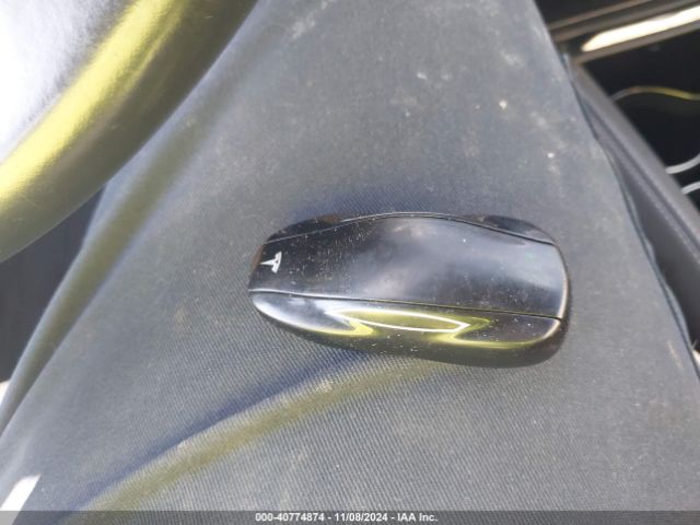 2015 TESLA MODEL S 5YJSA1H24FFP68947 Photo 10